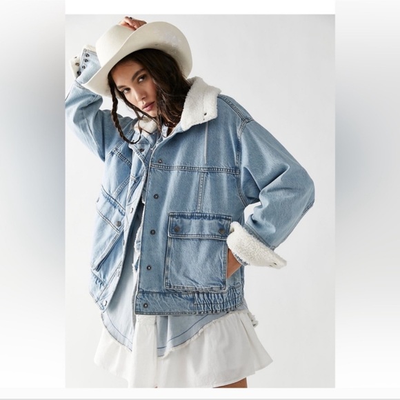 Free People Ariel Jean Jacket Medium Sherpa Lined Bomber Luxe Bohemian Fall Cozy - Picture 1 of 5